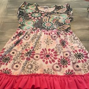 Cute with a pair of leggings!